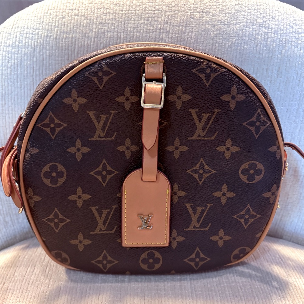 Louis Vuitton Monogram Boite Chapeau Souple MM